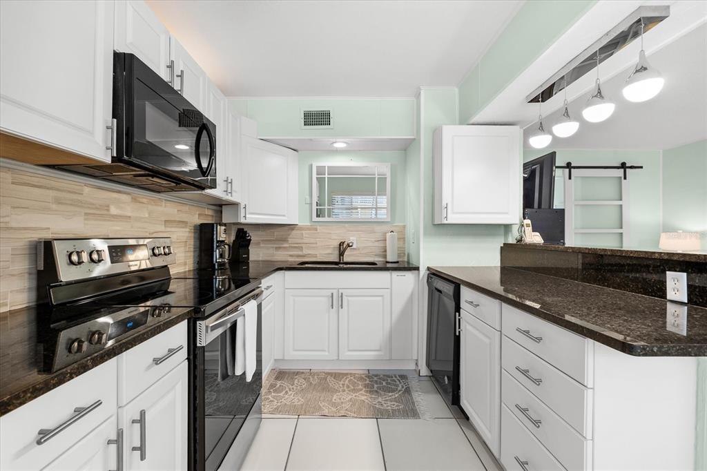 5955 Midnight Pass Road, Unit 4E Sarasota, FL 34242 - Photo 17 of 59