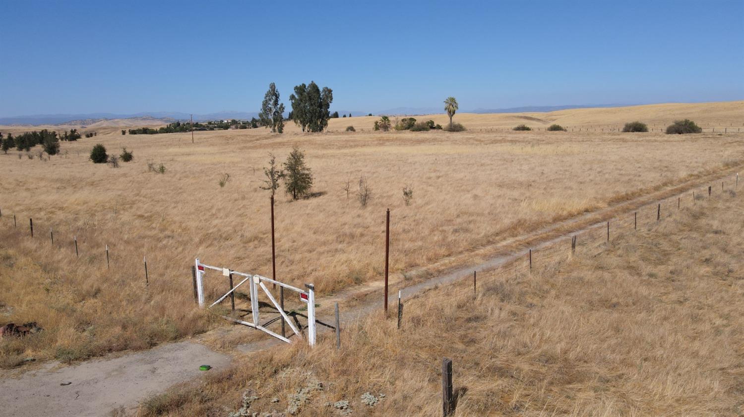 14440 North Friant Road Friant, CA 93626 - Photo 1 of 8 Gallery Image 1