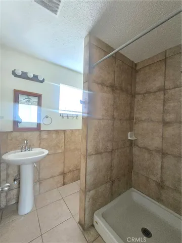 $1,450 | 2010 West Lumber Street, Lancaster, CA 93536