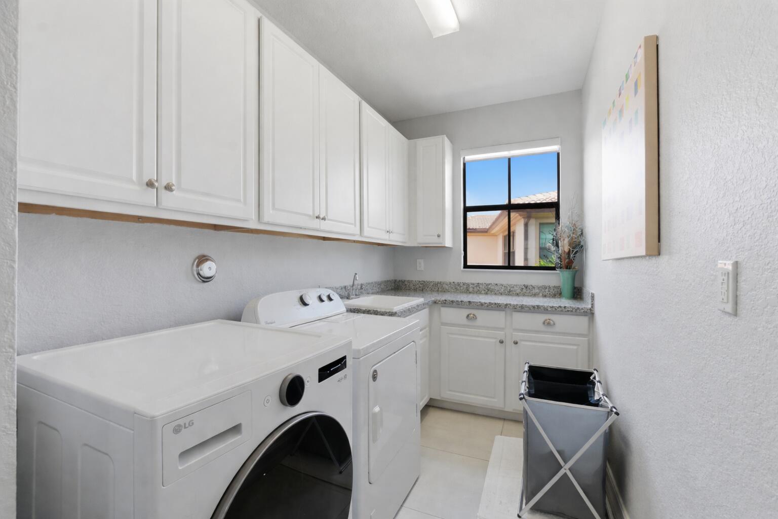 11560 Horizon Road Parkland, FL 33076 - Photo 47 of 71 0FF3670B-4B90-4922-AC63-CAA927D62F0B 2