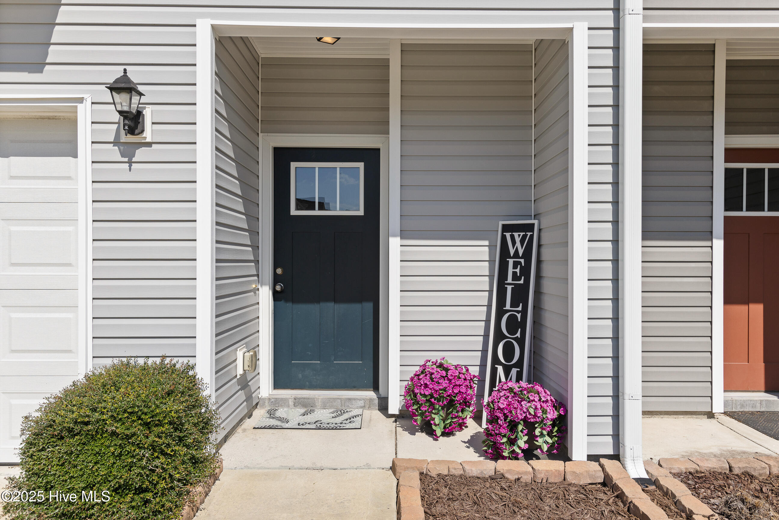 397 Frisco Way Holly Ridge, NC 28445 - Photo 2 of 23 04