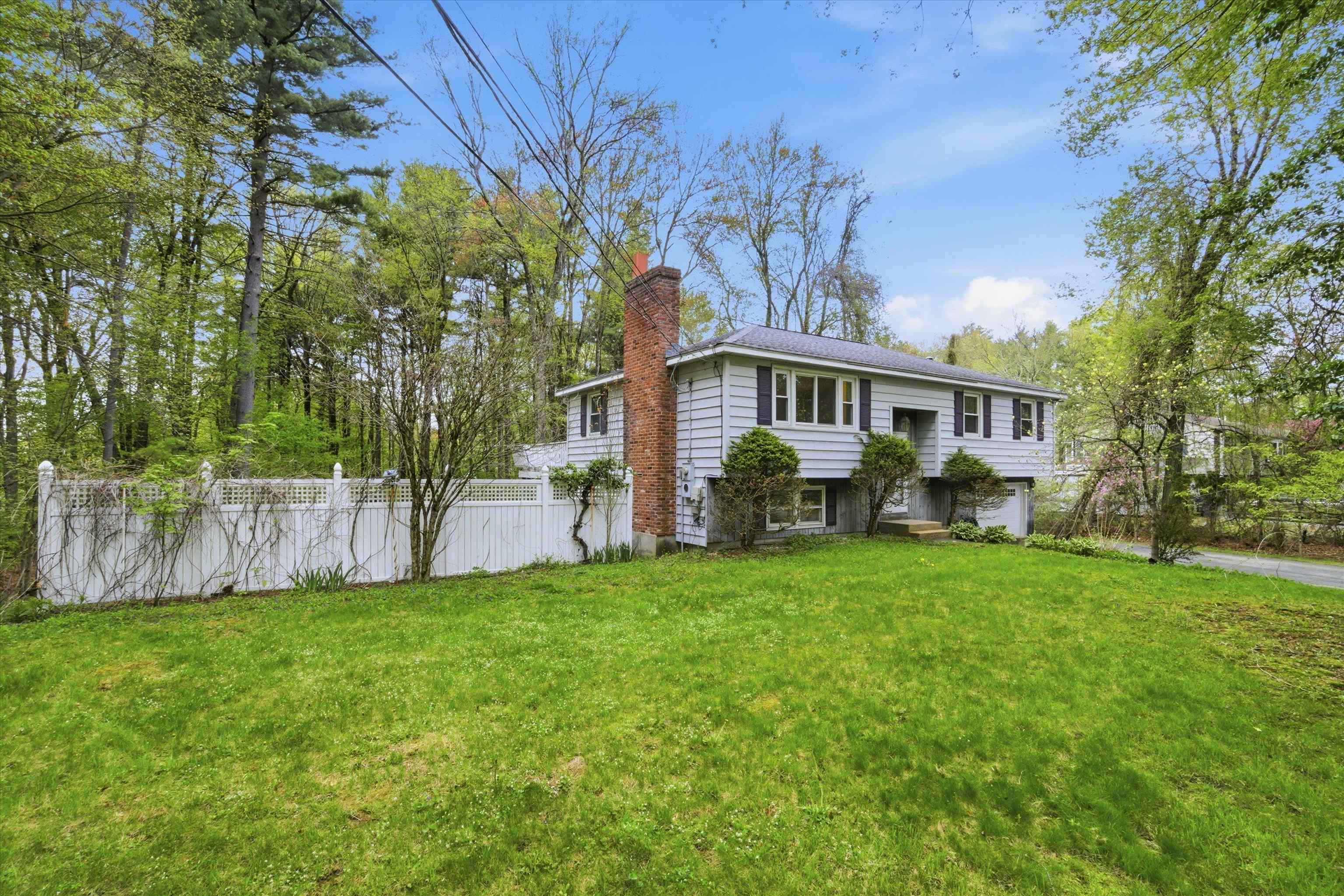 4 Timothy Lane Hudson, NH 03051 - Photo 5 of 53