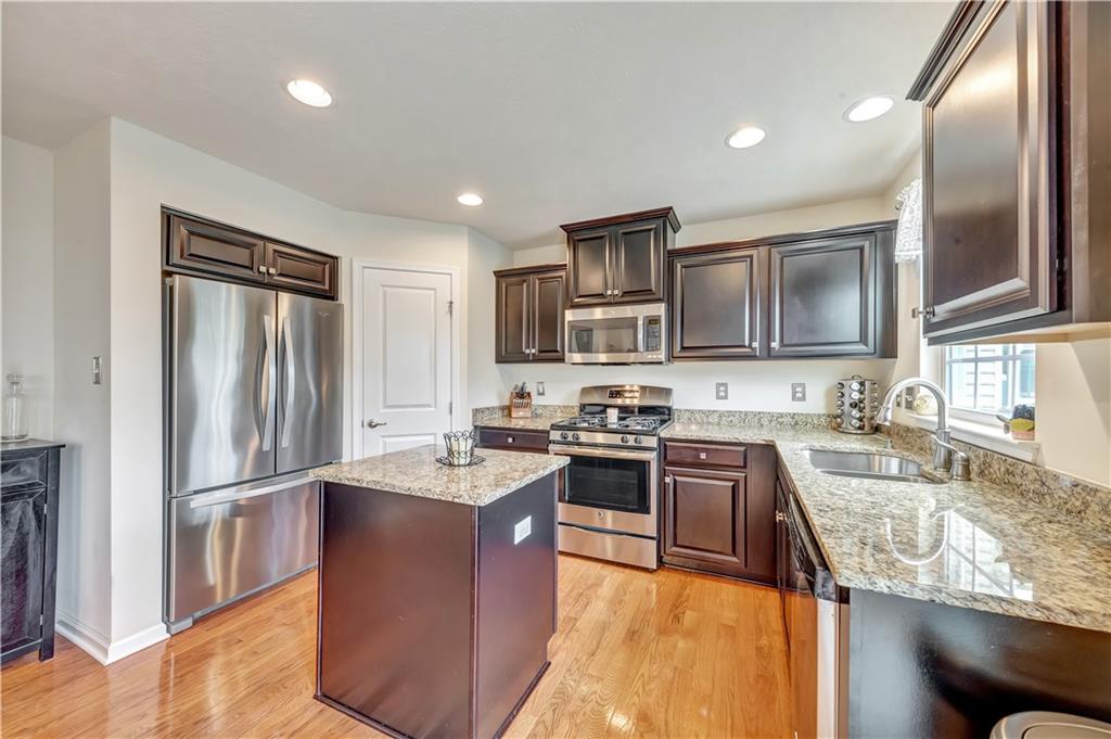 231 Long Ridge Drive Coraopolis, PA 15108 - Photo 11 of 25 Gallery Image 11