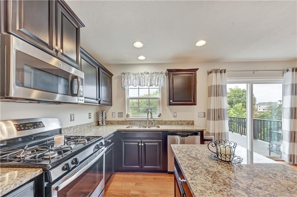 231 Long Ridge Drive Coraopolis, PA 15108 - Photo 12 of 25 Gallery Image 12