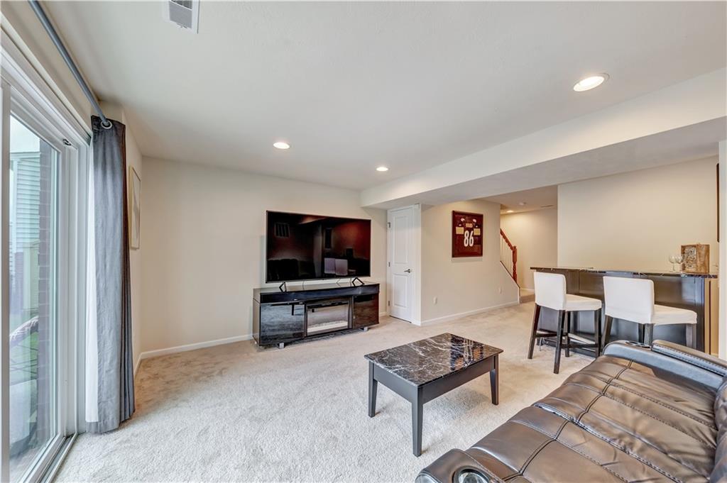 231 Long Ridge Drive Coraopolis, PA 15108 - Photo 23 of 25 Gallery Image 23