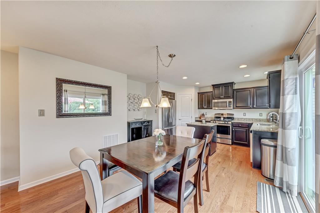 231 Long Ridge Drive Coraopolis, PA 15108 - Photo 9 of 25 Gallery Image 9