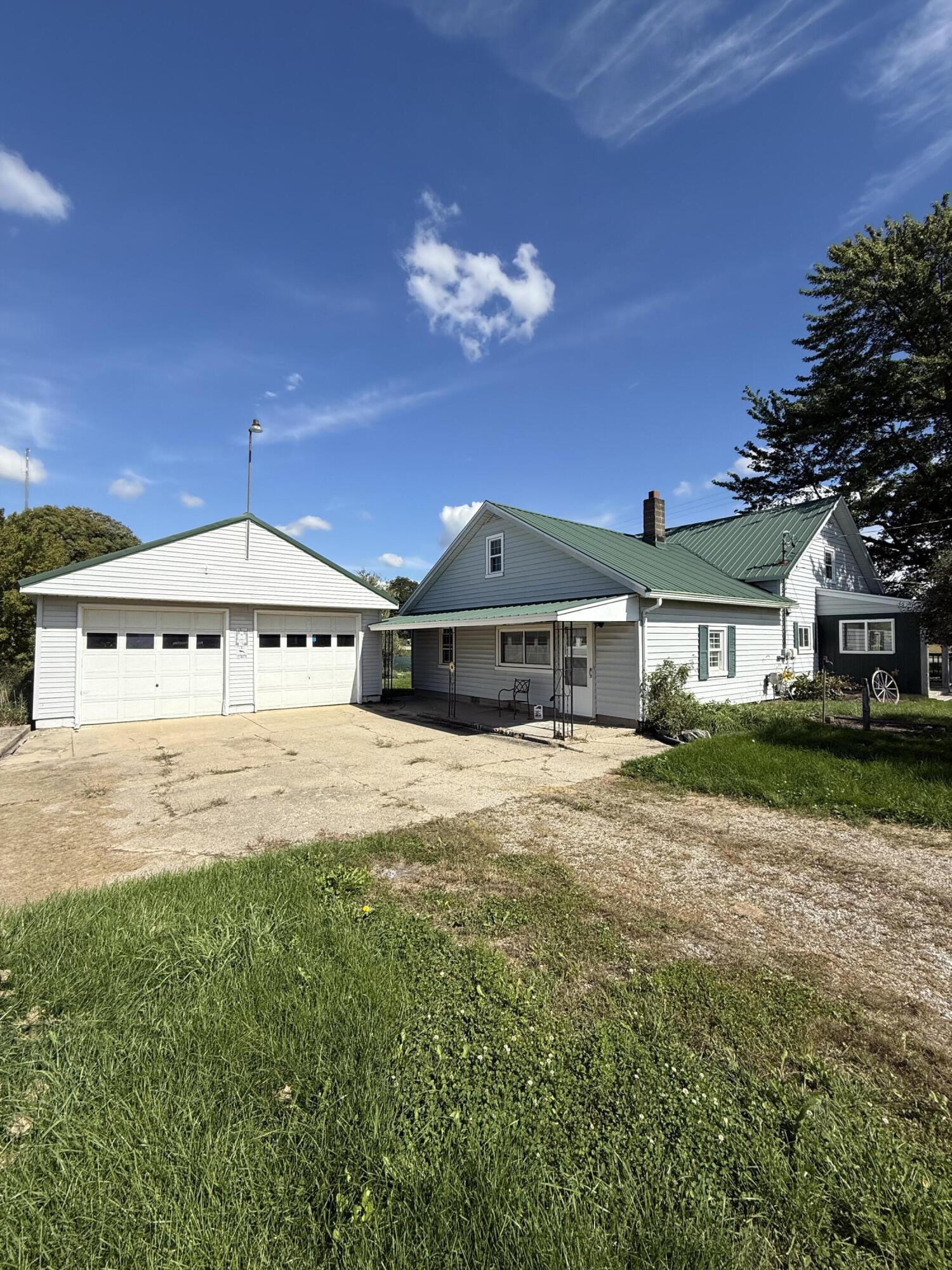 7122 Portland Road Saranac, MI 48881 - Photo 1 of 26 IMG_6515