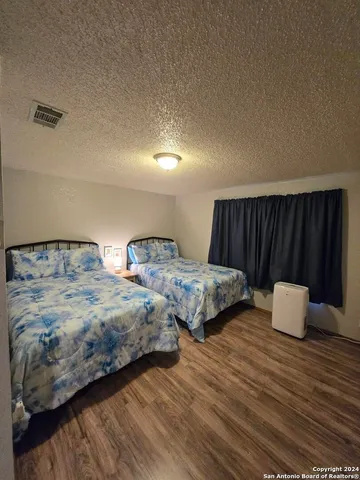 $274,999 | 464 J H Davis Place, Leakey, TX 78873