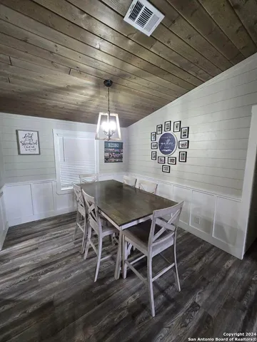 $274,999 | 464 J H Davis Place, Leakey, TX 78873