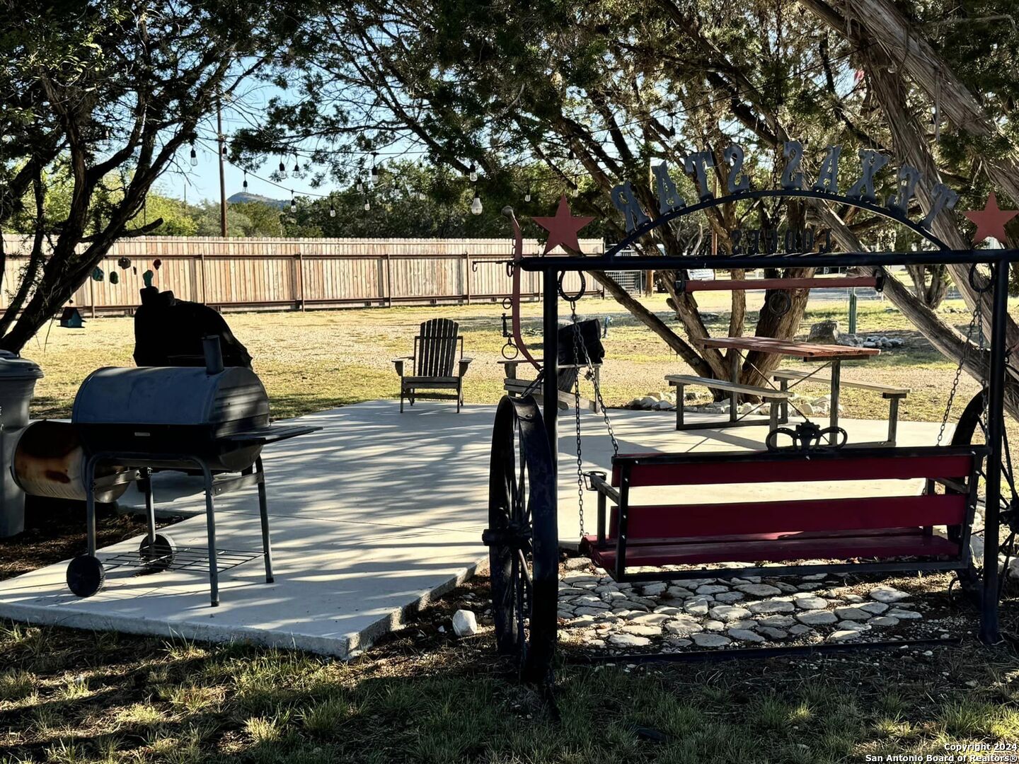 464 J H Davis Place Leakey, TX 78873 - Photo 3 of 26