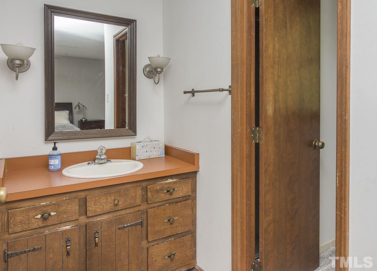 1604 Lorimer Road Raleigh, NC 27606 - Photo 21 of 30