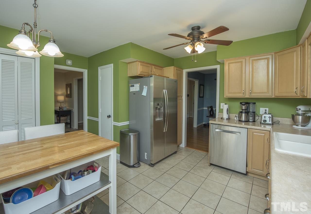 1604 Lorimer Road Raleigh, NC 27606 - Photo 6 of 30