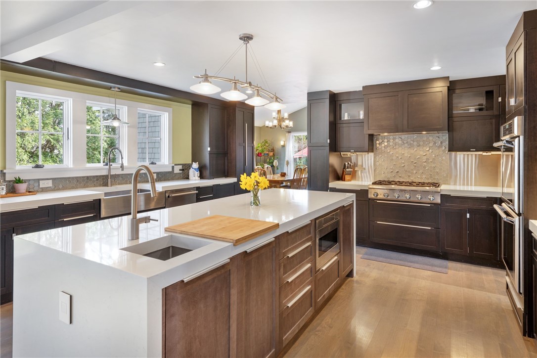 10 Walnut Road Barrington, RI 02806 - Photo 14 of 38