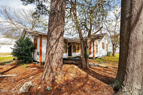 $49,900 | 317 Peach Street, Columbia, MS 39429