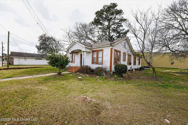 $49,900 | 317 Peach Street, Columbia, MS 39429