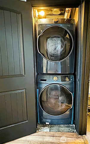 a close view of washer and dryer