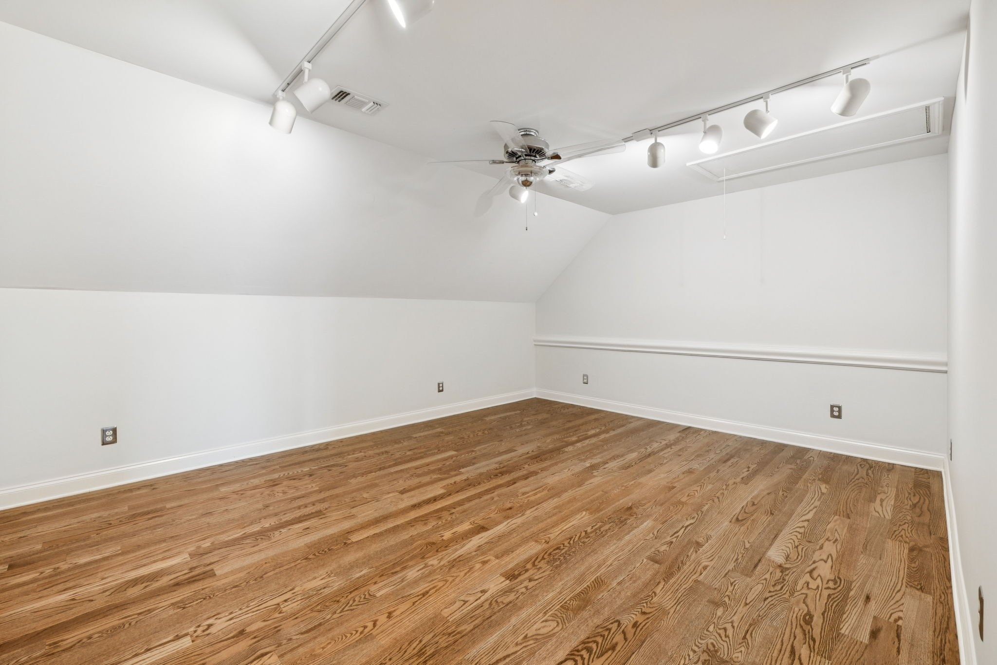 1416 Swindell Hollow Road Lebanon, TN 37090 - Photo 50 of 81 a view of a room with an empty space