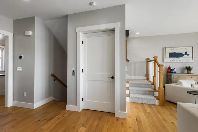 $2,295,000 | 36 Little Bay Drive, Dover, NH 03820