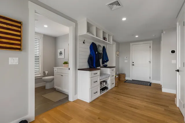 $2,295,000 | 36 Little Bay Drive, Dover, NH 03820