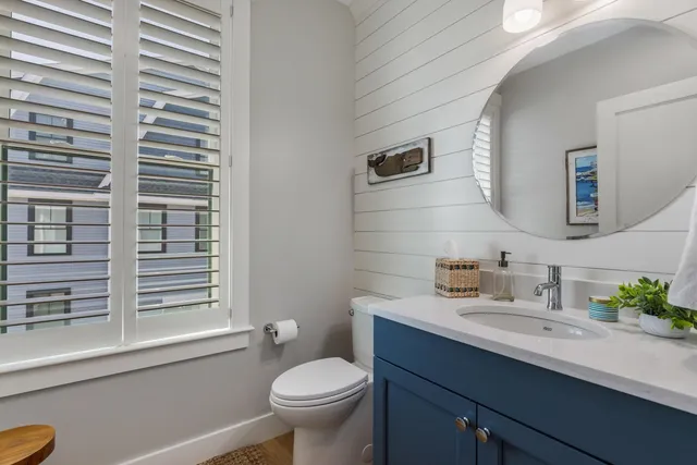 $2,295,000 | 36 Little Bay Drive, Dover, NH 03820