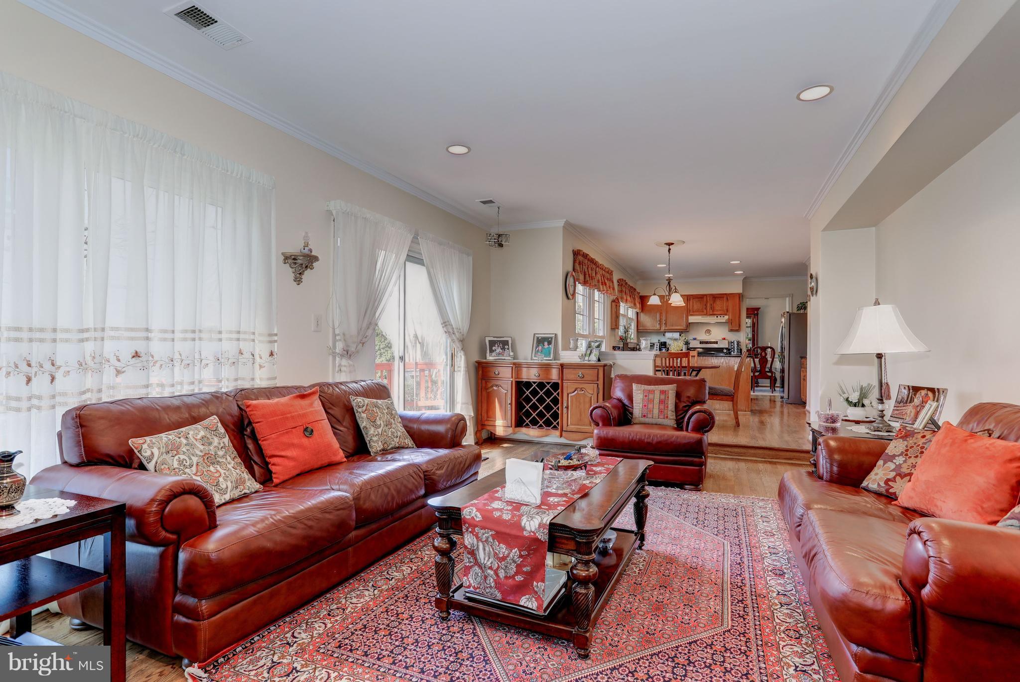 13345 Point Rider Lane Herndon, VA 20171 - Photo 13 of 30 a living room with furniture