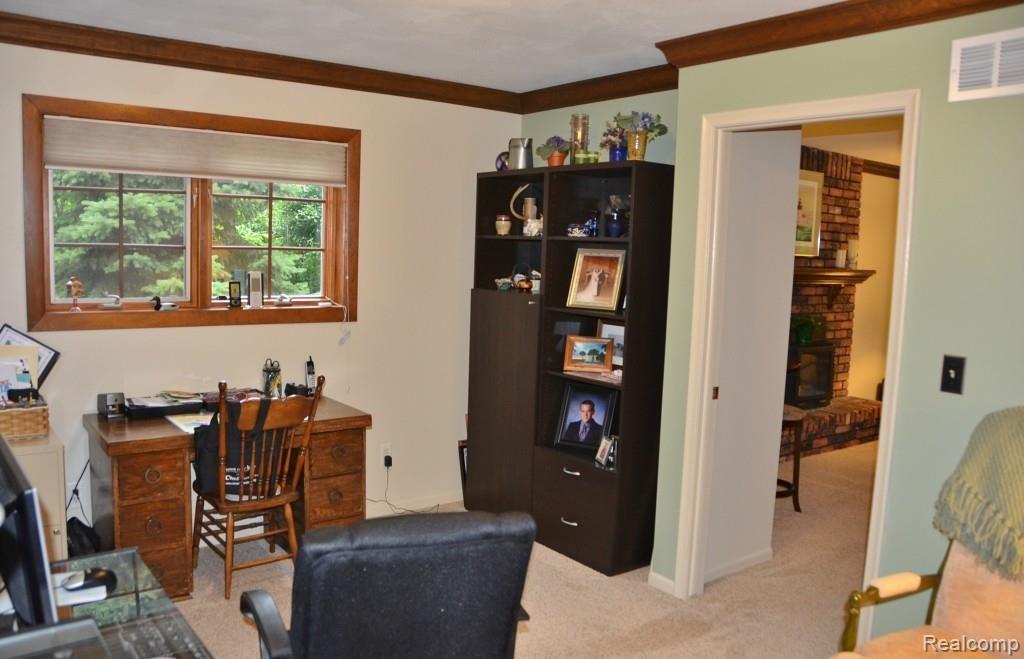22101 Meridian Road Grosse Ile, MI 48138 - Photo 31 of 52 DSC_2178.jpg