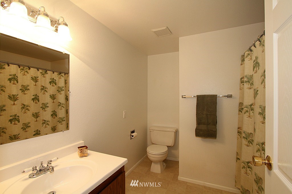 2521 178th Street Southeast Bothell, WA 98012 - Photo 8 of 14