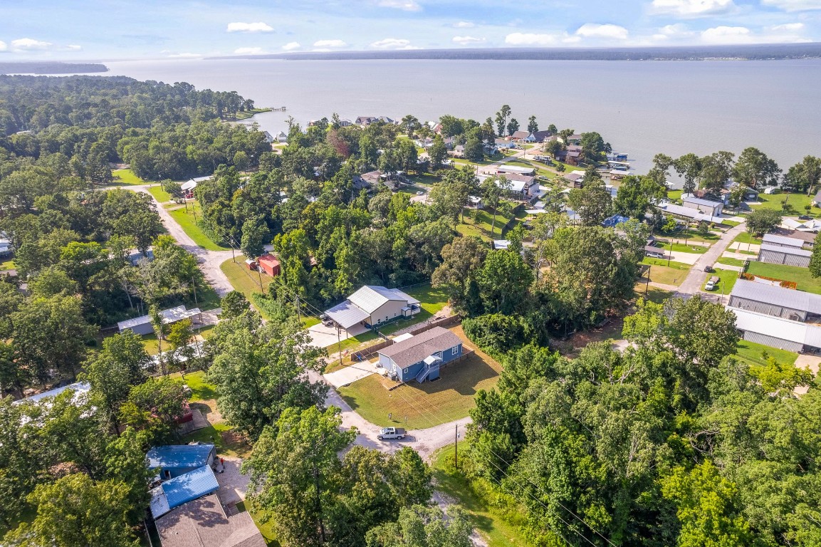 41 Key Largo Loop Point Blank, TX 77364 - Photo 29 of 40 a view of a city