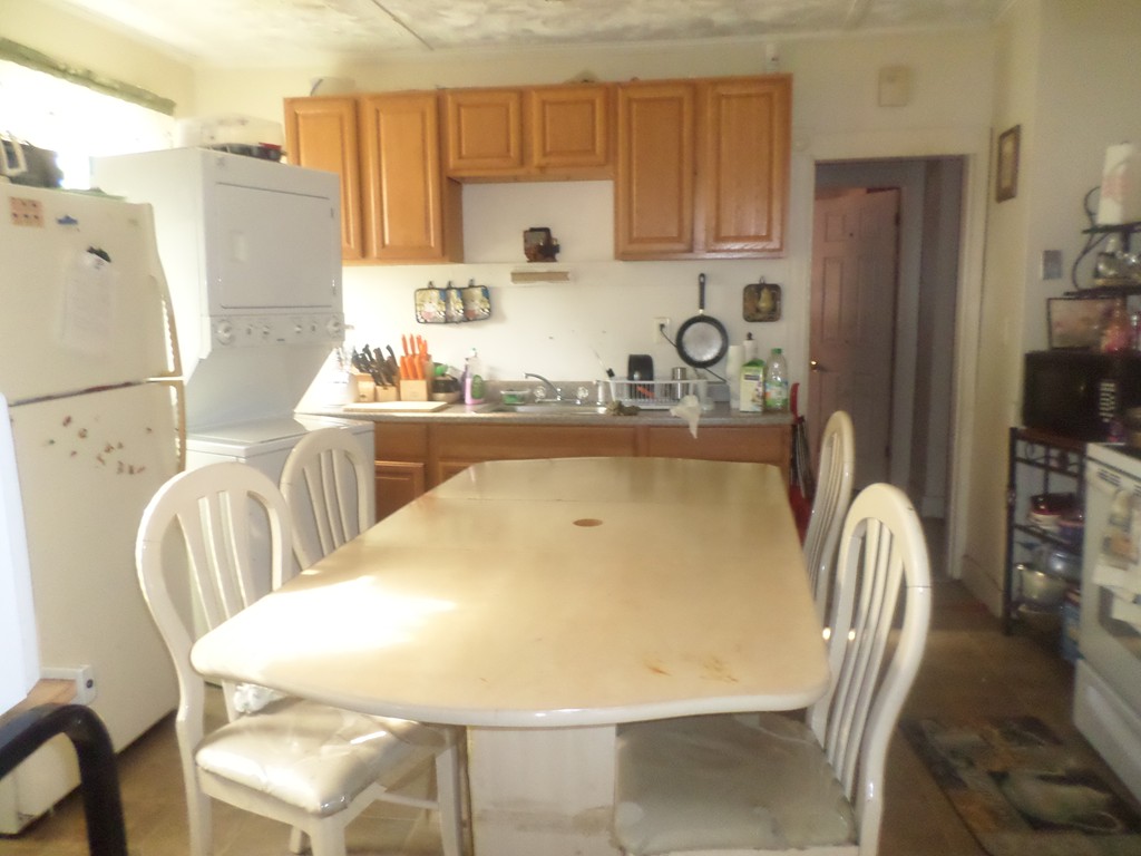 38-40 Windsor Street Springfield, MA 01105 - Photo 8 of 15 Gallery Image 8