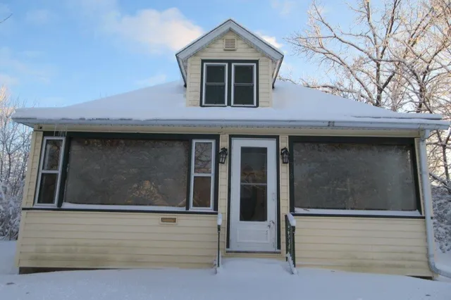 $114,900 | 516 Lake Avenue East, Ladysmith, WI 54848