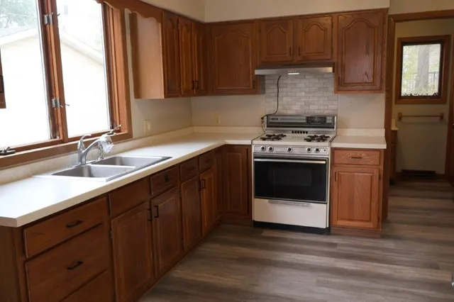 $114,900 | 516 Lake Avenue East, Ladysmith, WI 54848