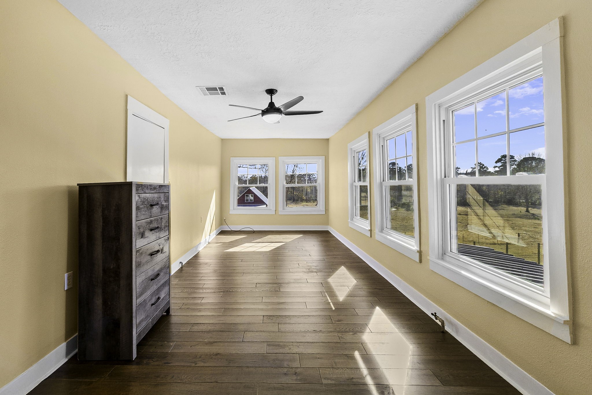 500 Highway 156 Point Blank, TX 77364 - Photo 23 of 47 Back room - sun porch, bonus room, bedroom...