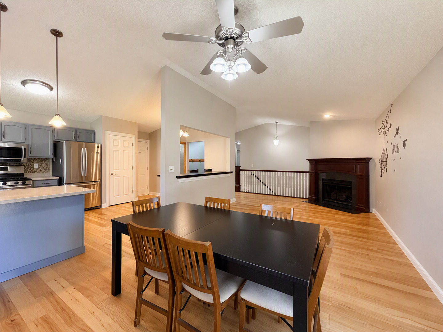 1875 South Trainer Road Rockford, IL 61108 - Photo 12 of 45 Gallery Image 12