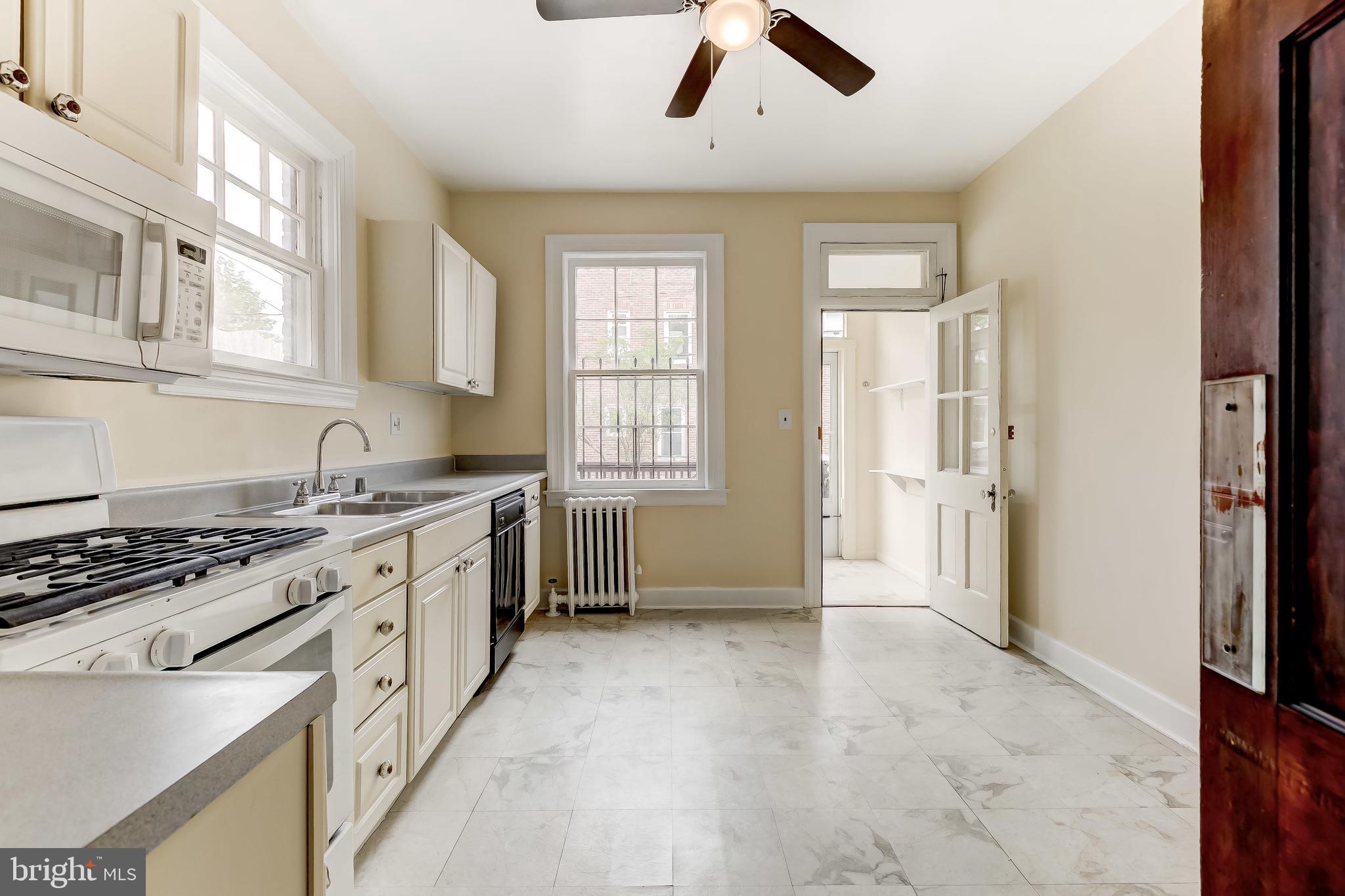 3721 Keswick Road Baltimore, MD 21211 - Photo 11 of 33
