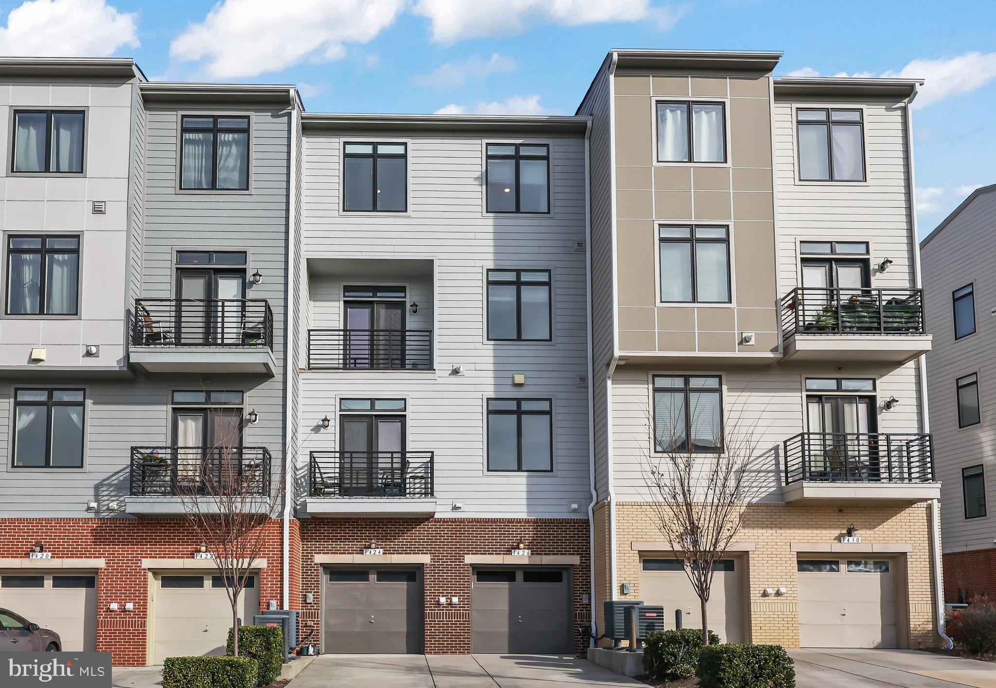 1426 Ribbon Limestone Terrace Southeast Leesburg, VA 20175 - Photo 2 of 43