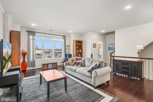 $605,000 | 1426 Ribbon Limestone Terrace Southeast, Leesburg, VA 20175