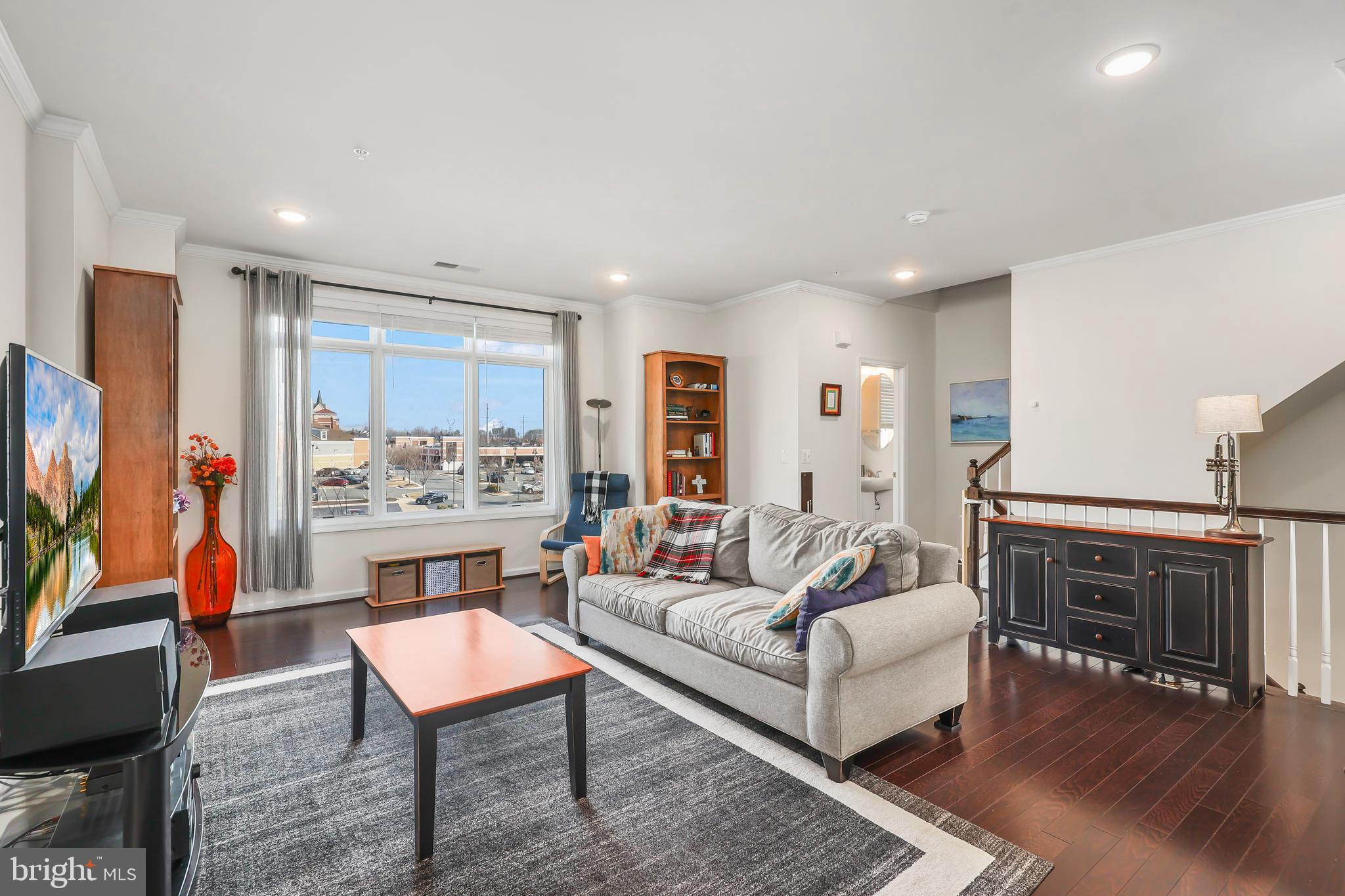 1426 Ribbon Limestone Terrace Southeast Leesburg, VA 20175 - Photo 3 of 43