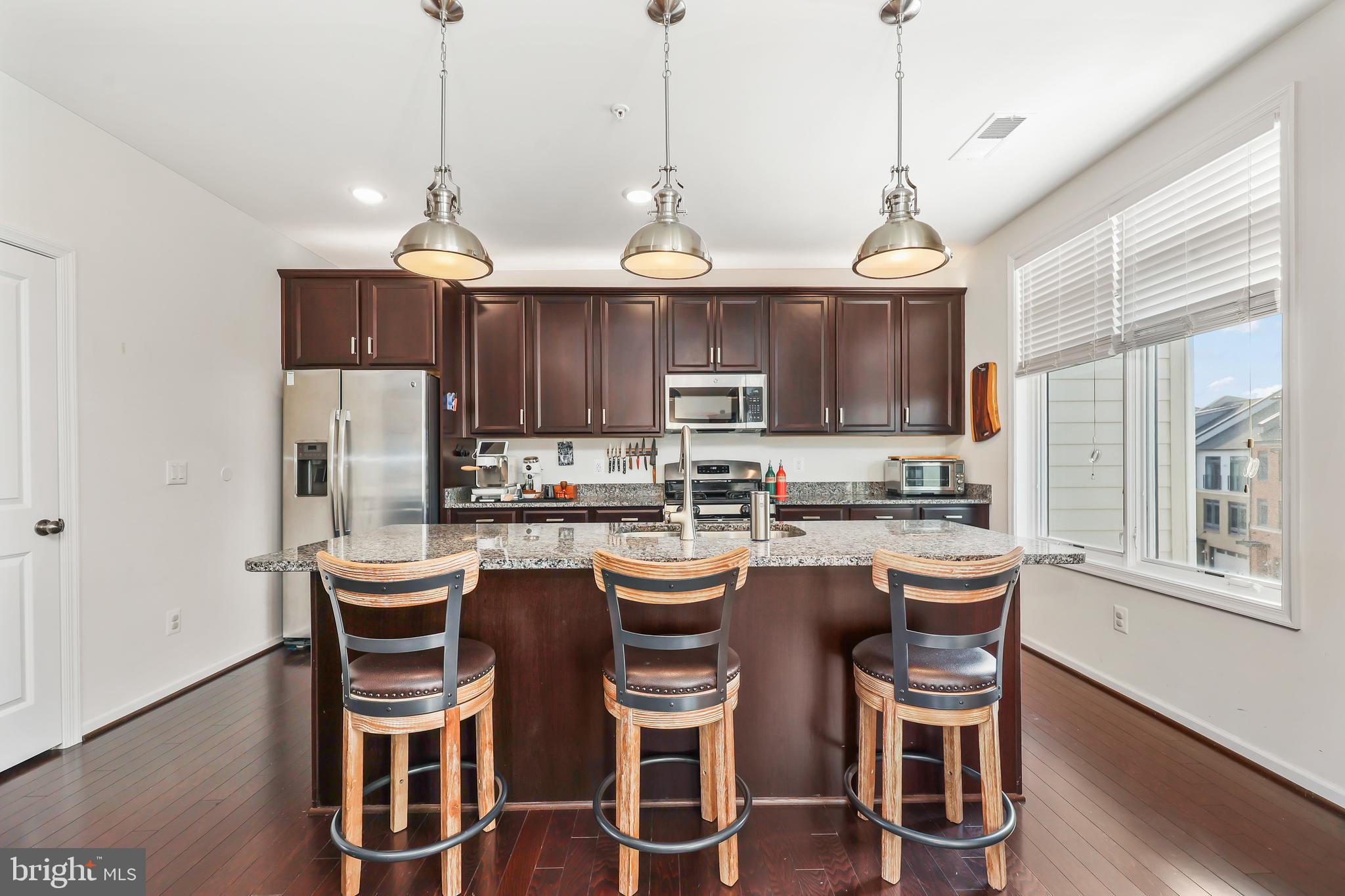 1426 Ribbon Limestone Terrace Southeast Leesburg, VA 20175 - Photo 9 of 43