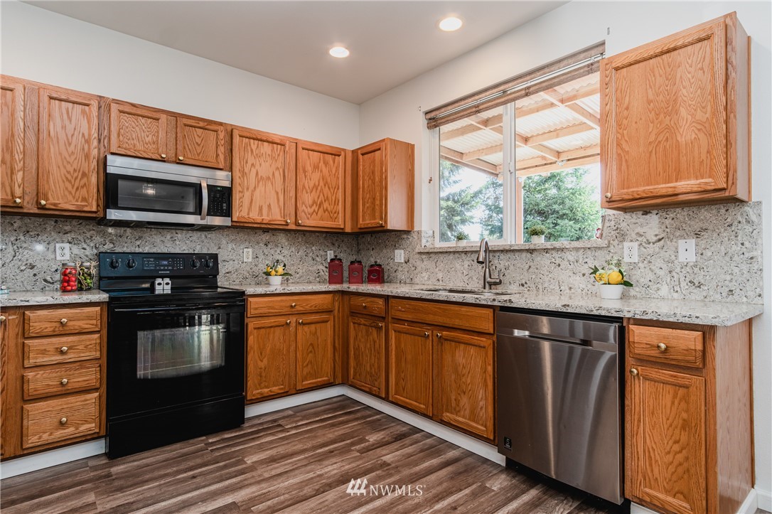 17903 110th Place Southeast Renton, WA 98055 - Photo 14 of 40 Gallery Image 14