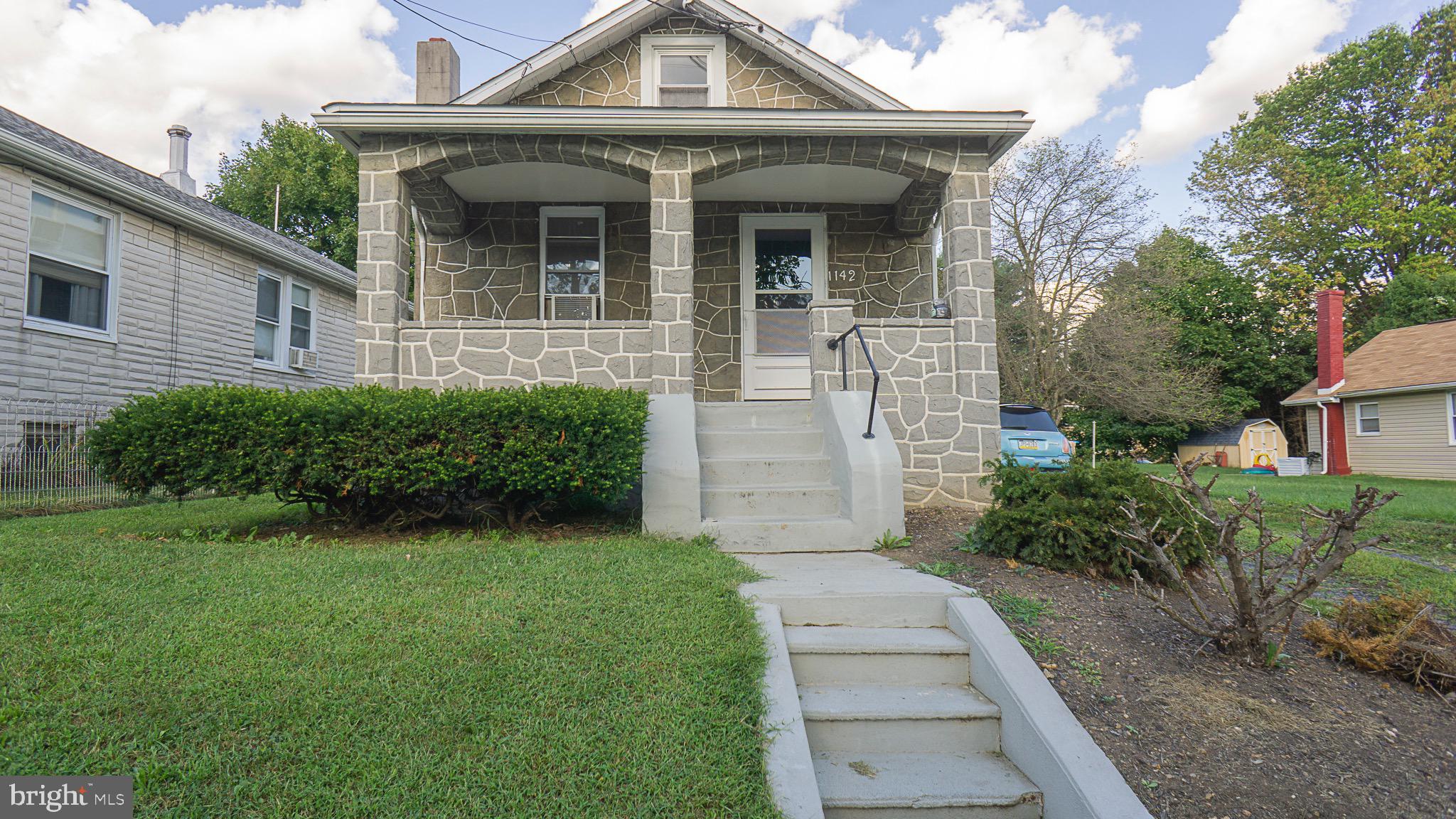 1142 Commonwealth Boulevard Reading, PA 19607 - Photo 1 of 21 Front of home