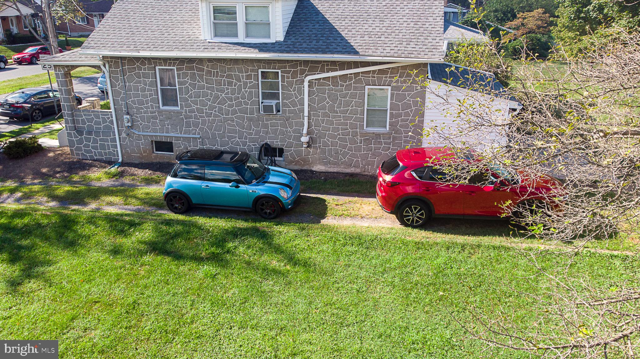 1142 Commonwealth Boulevard Reading, PA 19607 - Photo 20 of 21 Parking