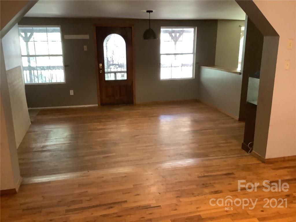 71 Mace Road Marshall, NC 28753 - Photo 2 of 10 Gallery Image 2