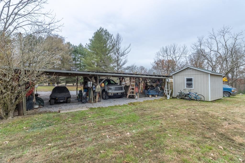 413 Hugh Jones Road Sunbright, TN 37872 - Photo 39 of 54 Gallery Image 39
