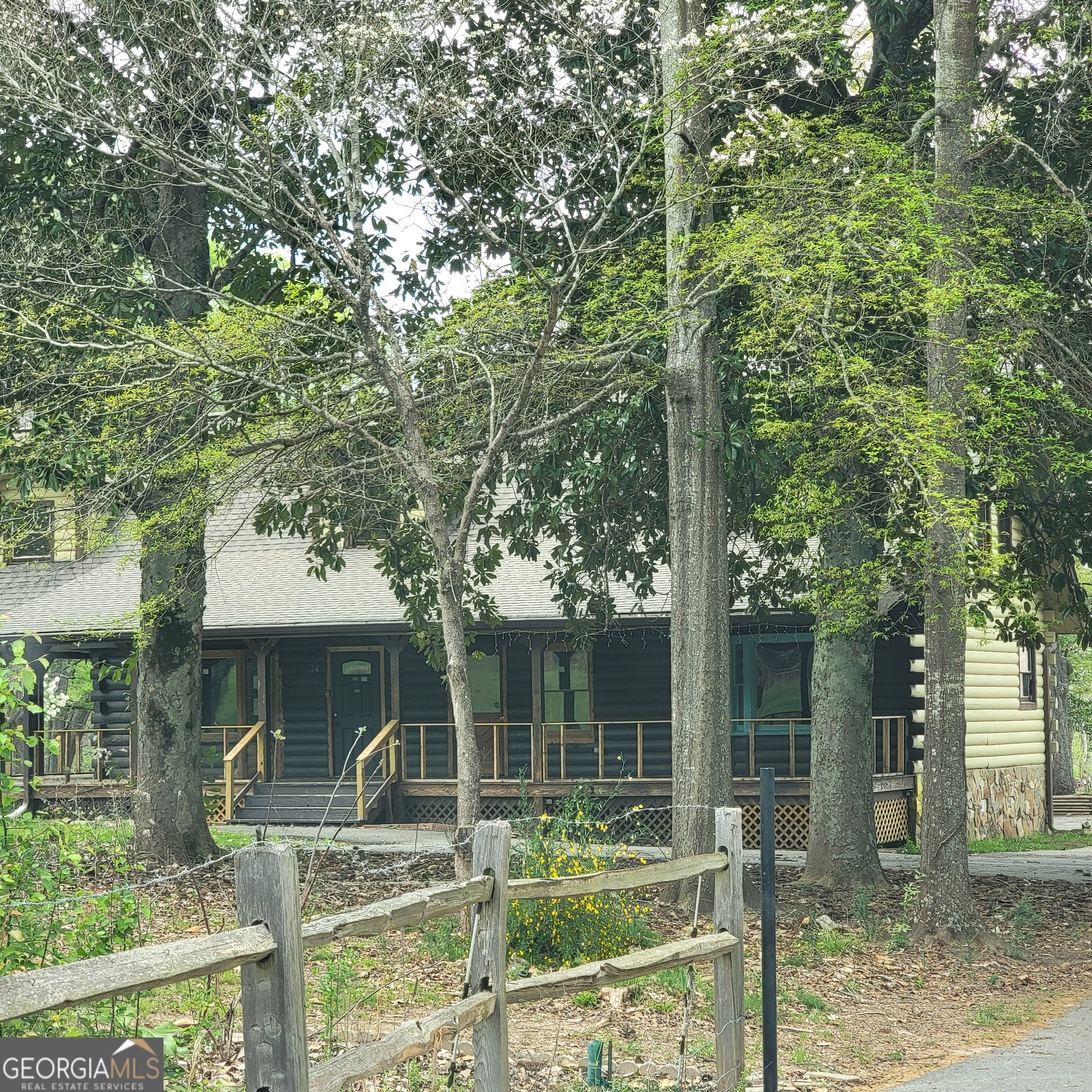 24 Alexander Road Grantville, GA 30220 - Photo 1 of 33