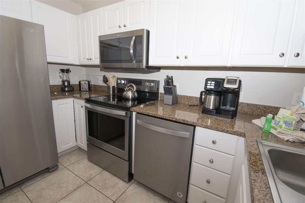 16030 Innerarity Point Road Pensacola, FL 32507 - Photo 7 of 32