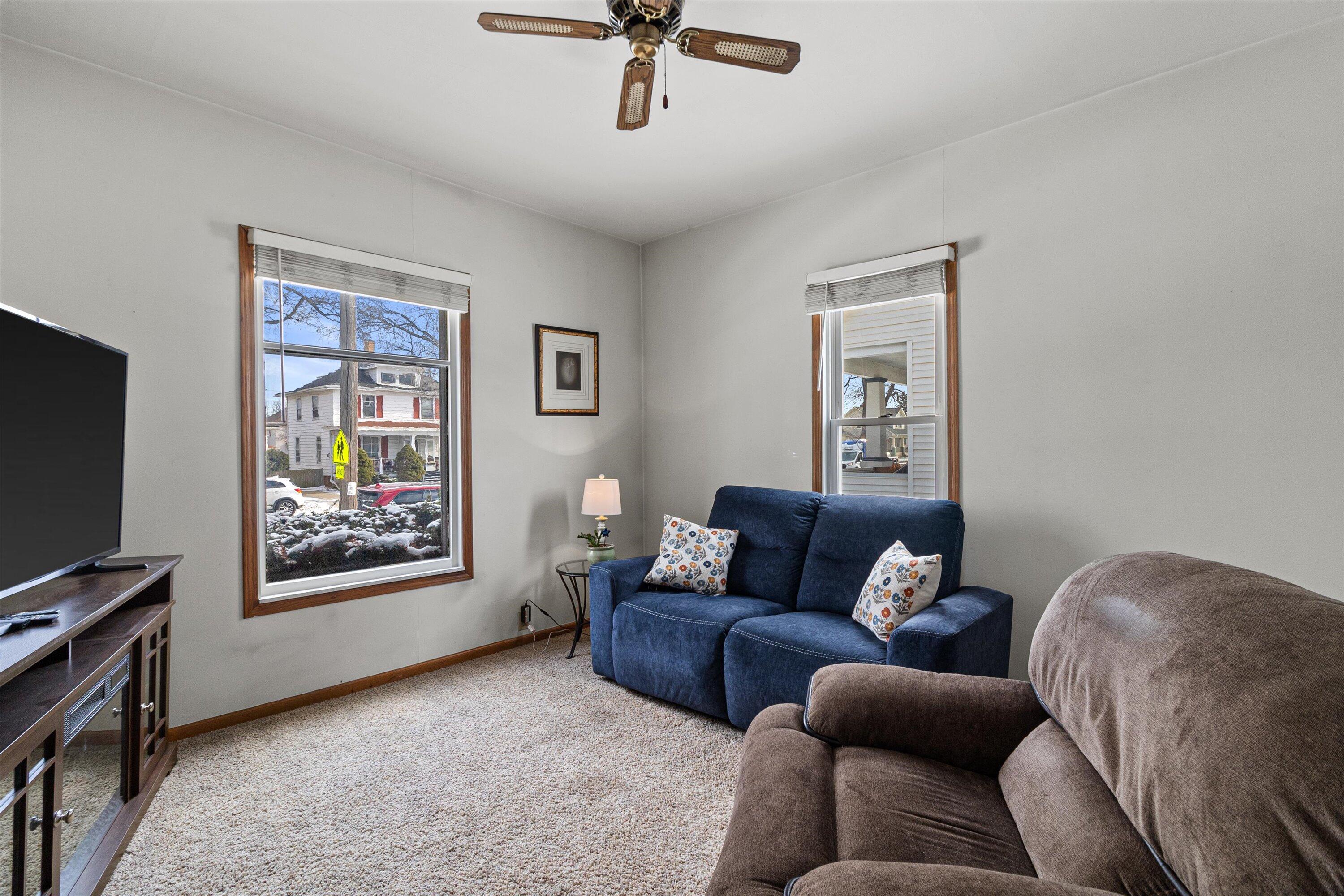 1308 West Boulevard Racine, WI 53405 - Photo 13 of 38 25-IMG_1281