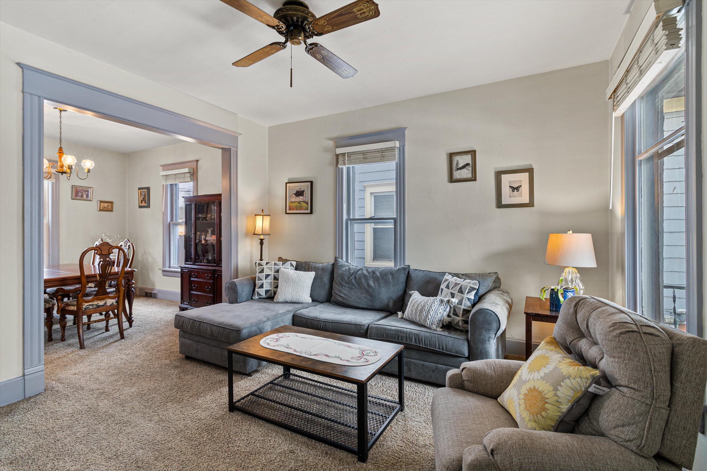 1308 West Boulevard Racine, WI 53405 - Photo 4 of 38 39-IMG_1311