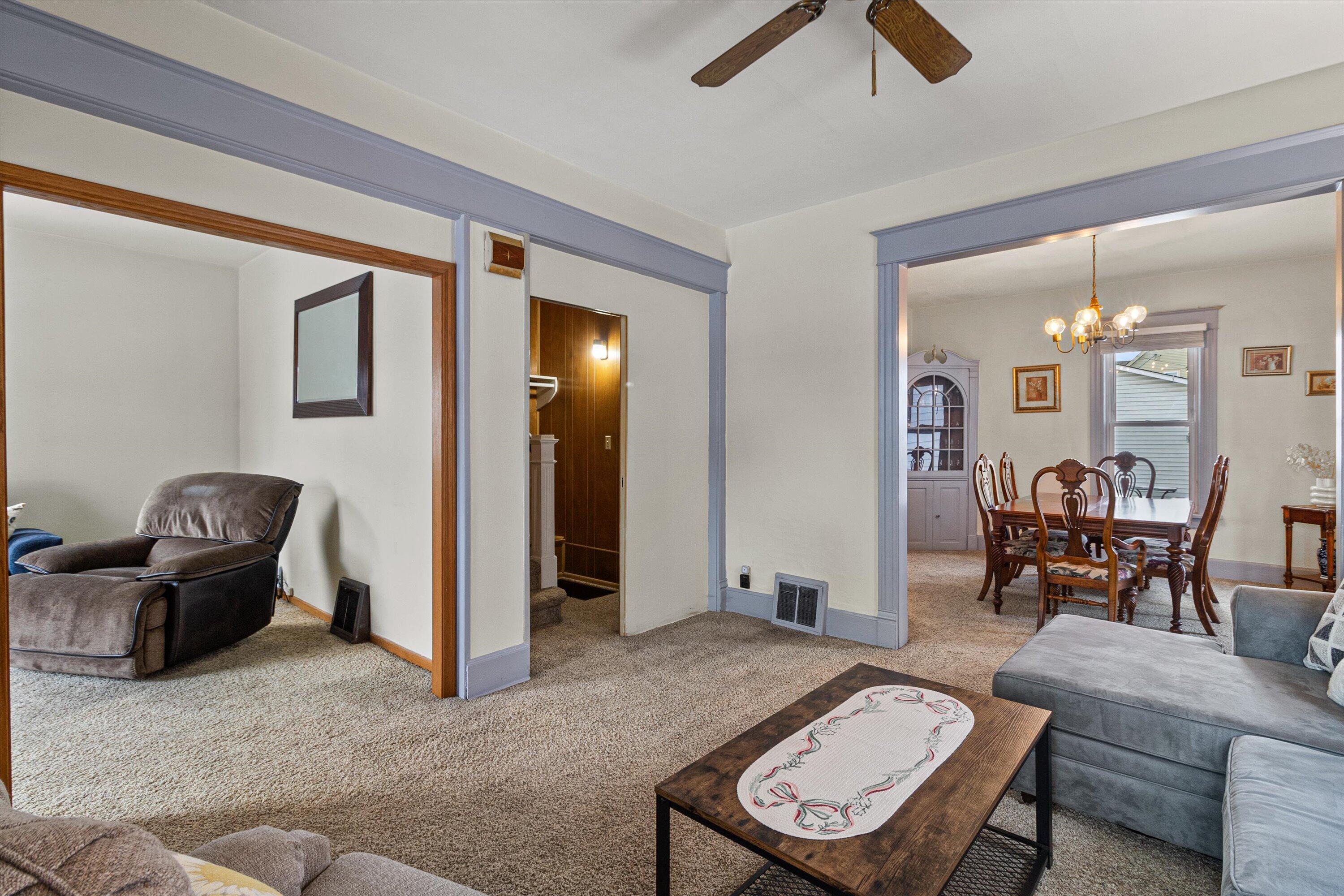 1308 West Boulevard Racine, WI 53405 - Photo 6 of 38 26-IMG_1338