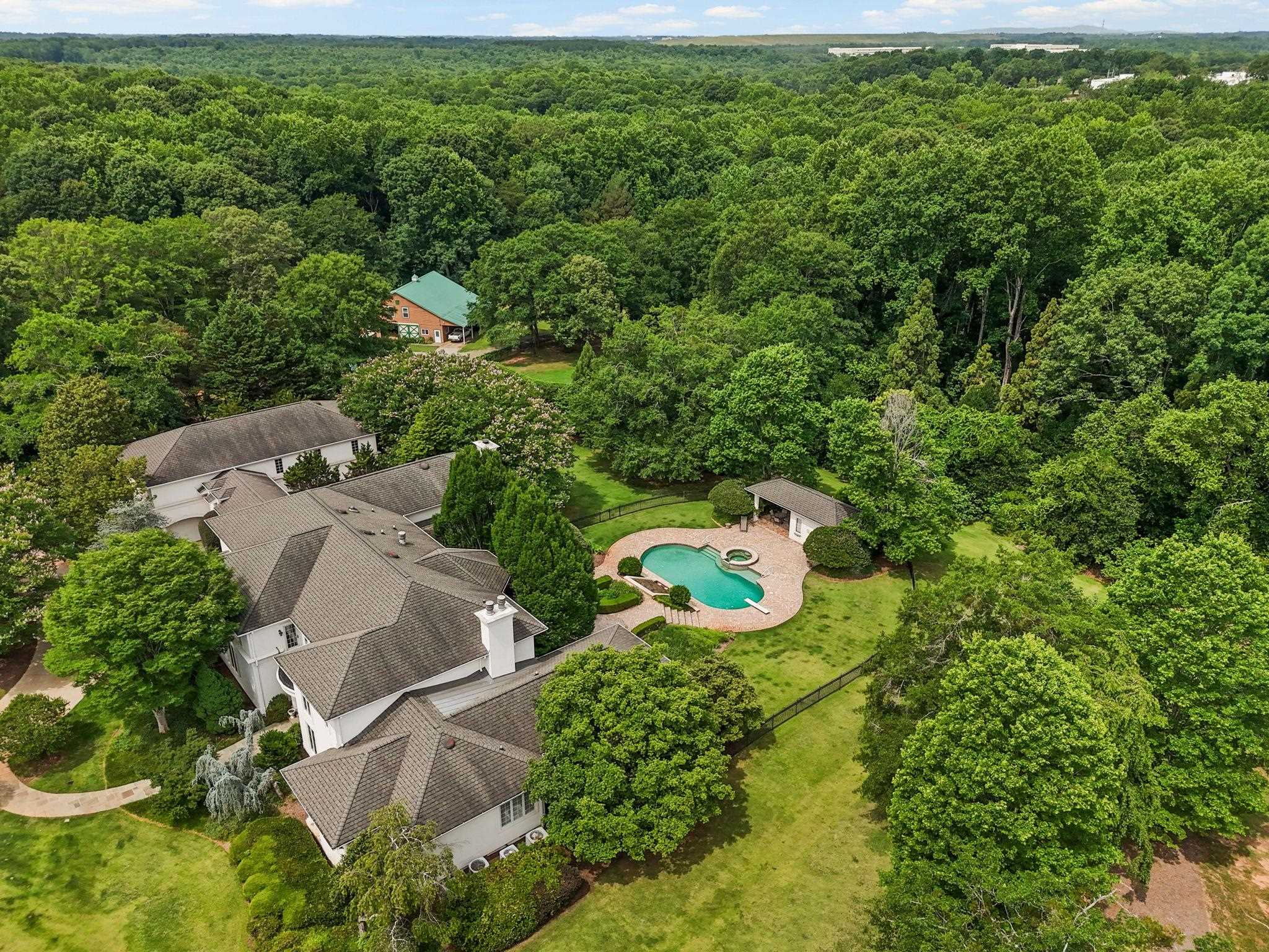 1035 Willis Road Spartanburg, SC 29301 - Photo 2 of 49