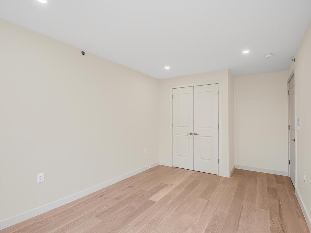 3641 Johnson Avenue, Unit B B Bronx, NY 10463 - Photo 3 of 3 a view of an empty room